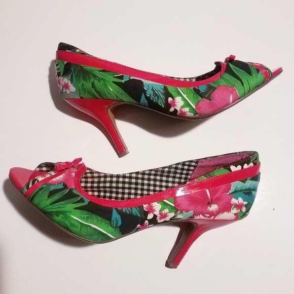 Naughty Monkey Open Toe Jungle Print Sandal Size8 - Picture 3 of 8